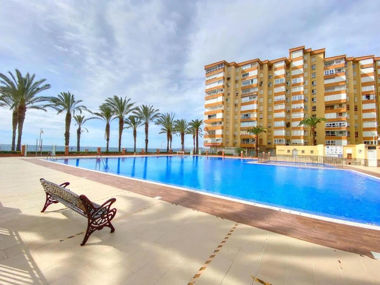 Estudio Fran Centro Internacional Algarrobo Costa 0*,  İspanya